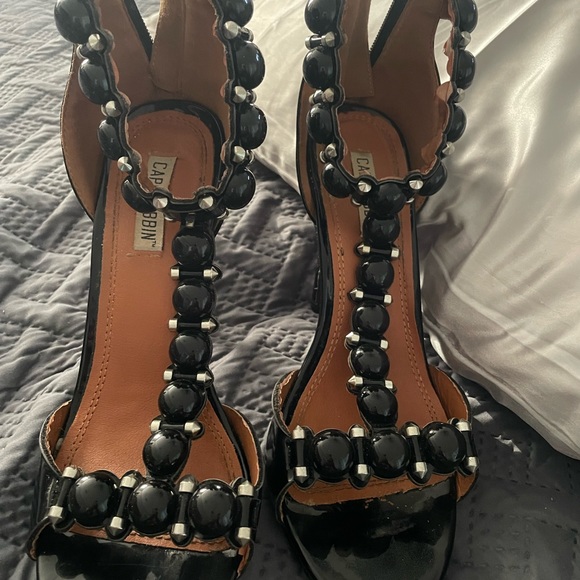 Black heels sandals barely worn - Picture 2 of 7